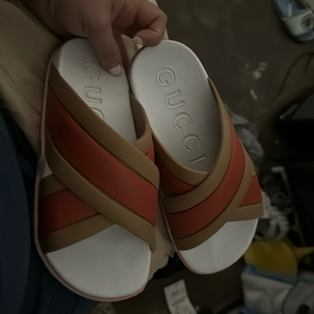 Gucci slides size 35 (5.5)